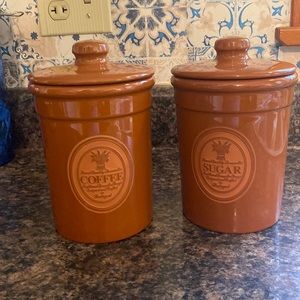 Pure Quality Terra-cotta sugar and coffee